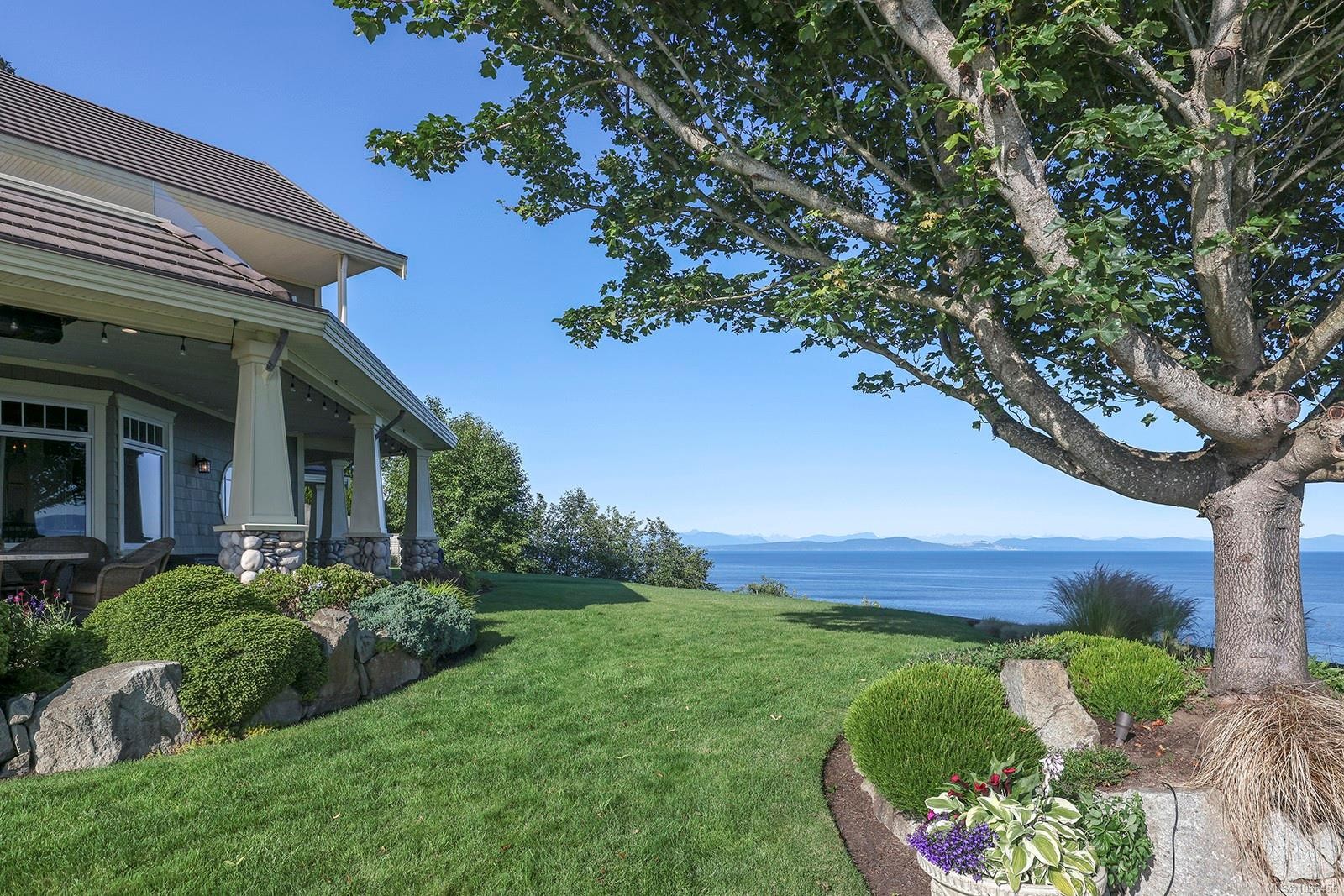 1133 Yates Rd, Comox, BC