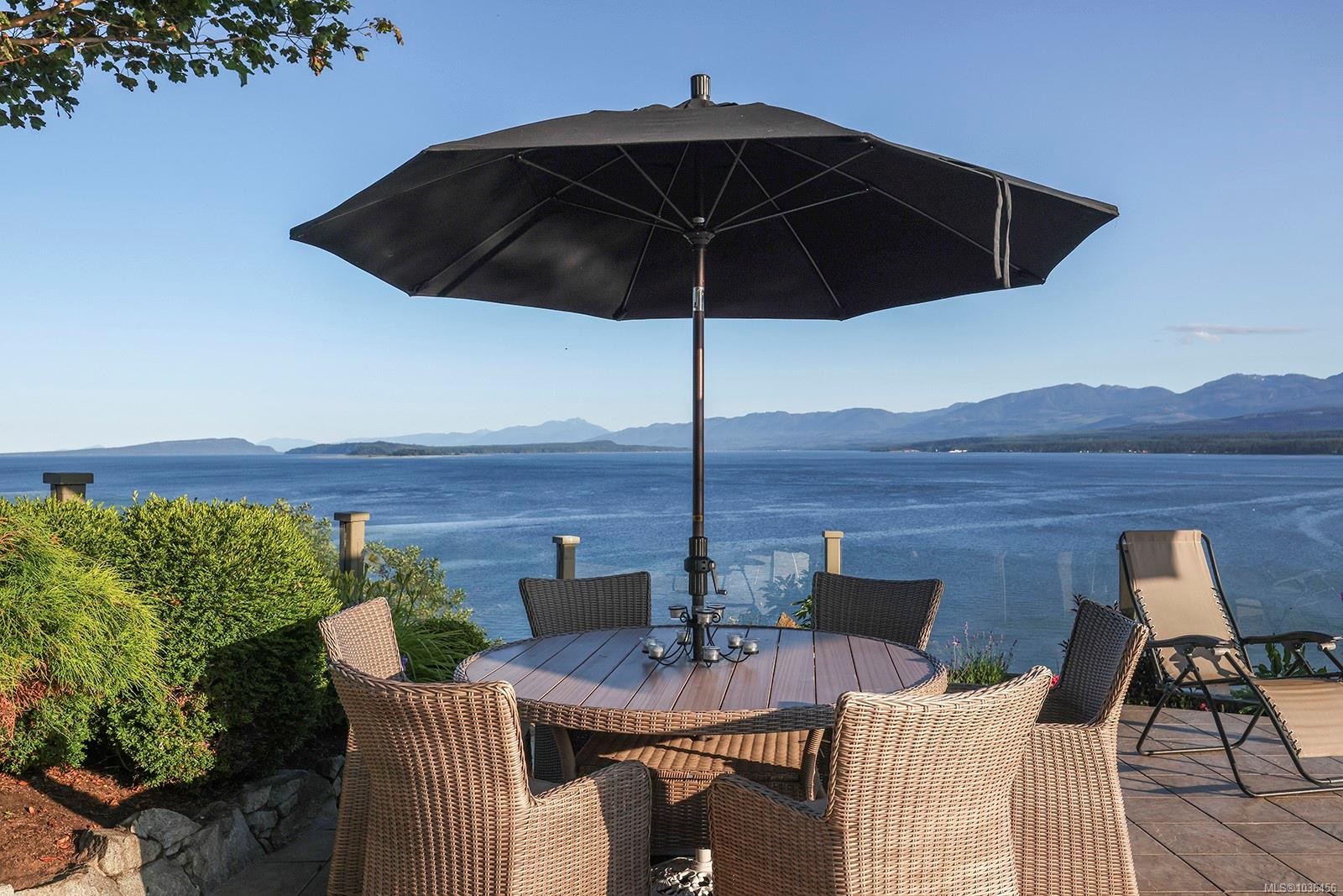 1133 Yates Rd, Comox, BC