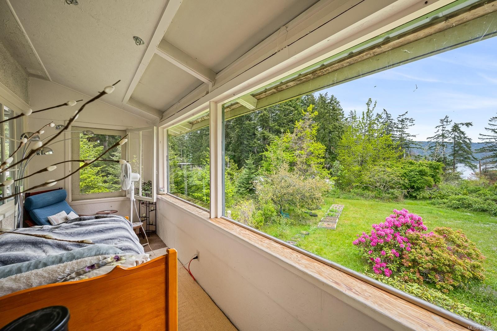 9510 Mcfarlane Rd, Denman Island, BC