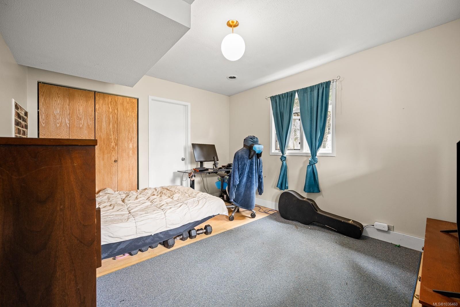 9510 Mcfarlane Rd, Denman Island, BC