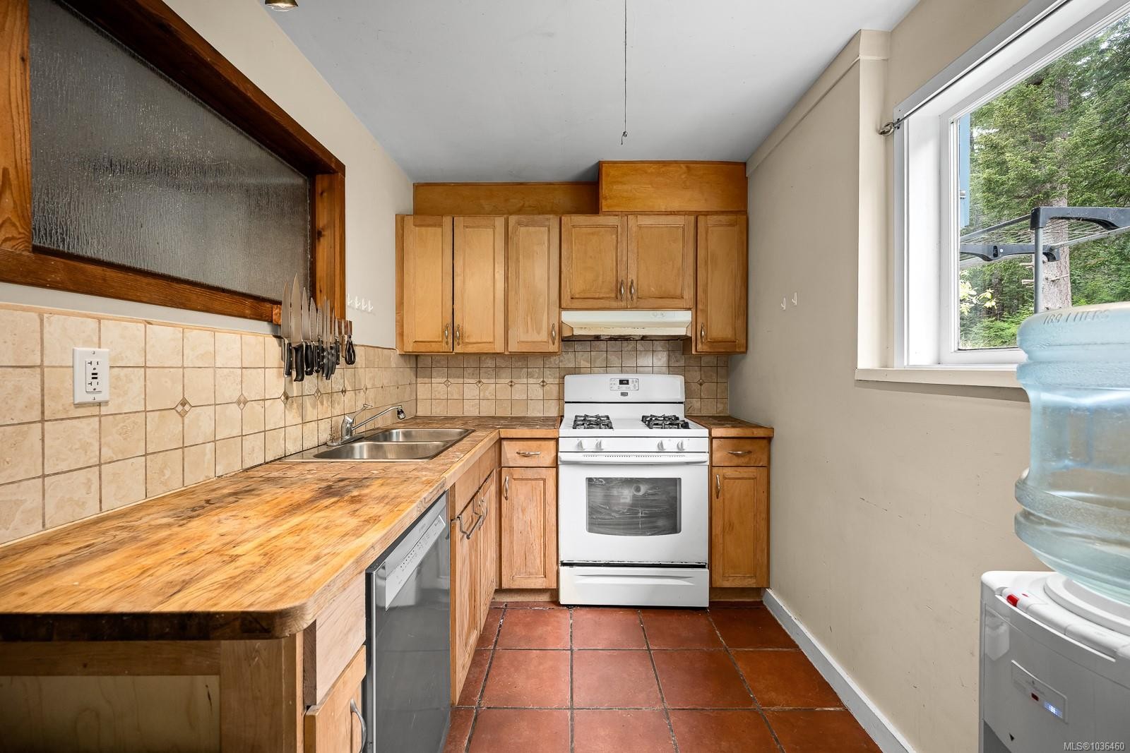 9510 Mcfarlane Rd, Denman Island, BC