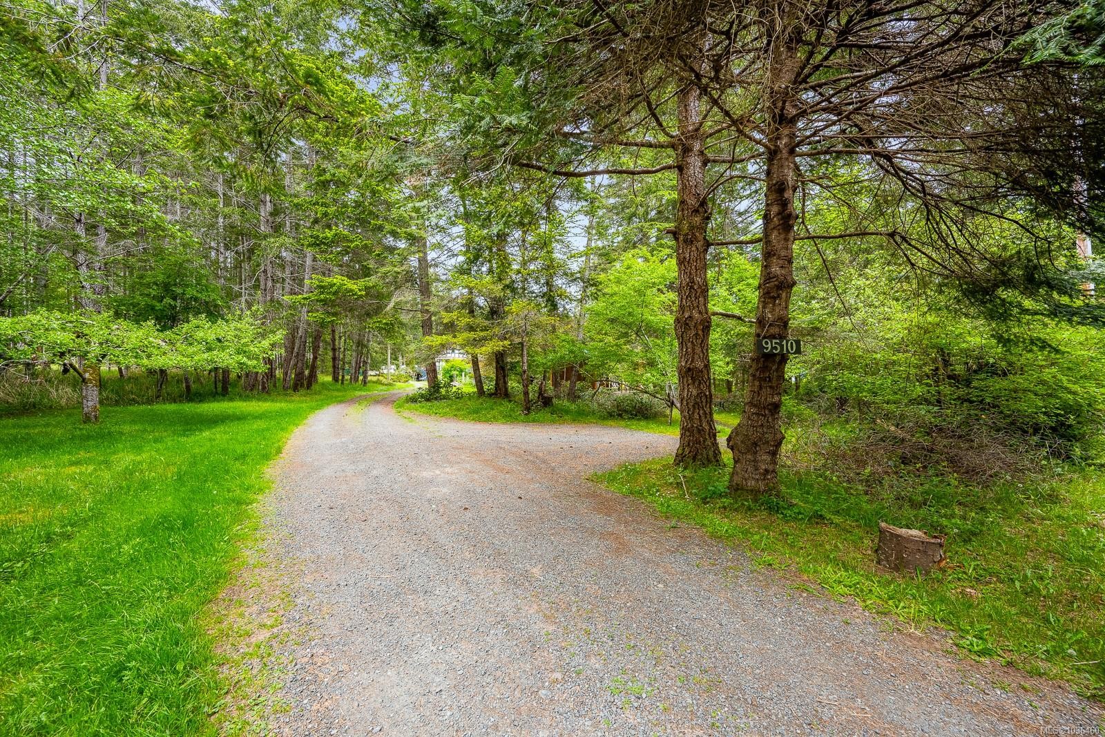 9510 Mcfarlane Rd, Denman Island, BC