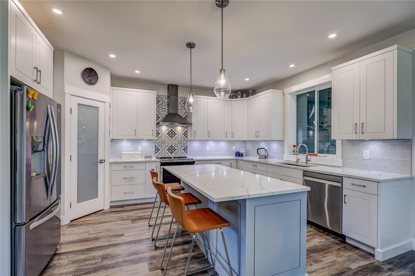 1868 Galvin Pl, Qualicum Beach, BC