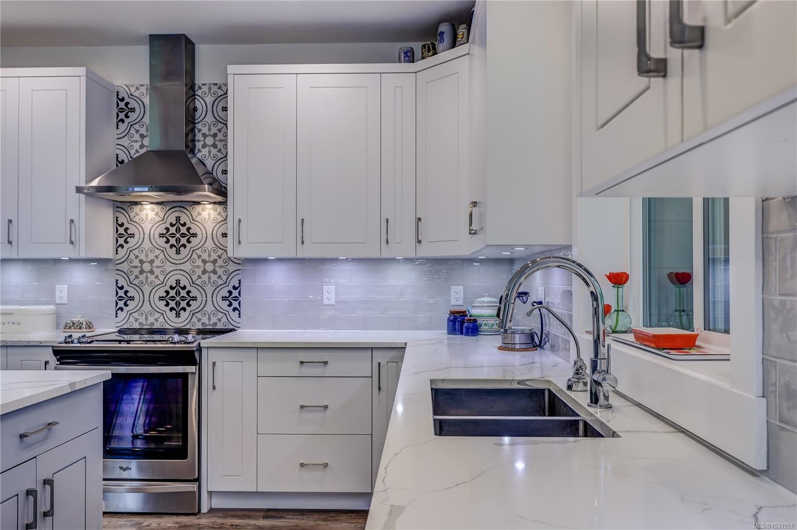 1868 Galvin Pl, Qualicum Beach, BC