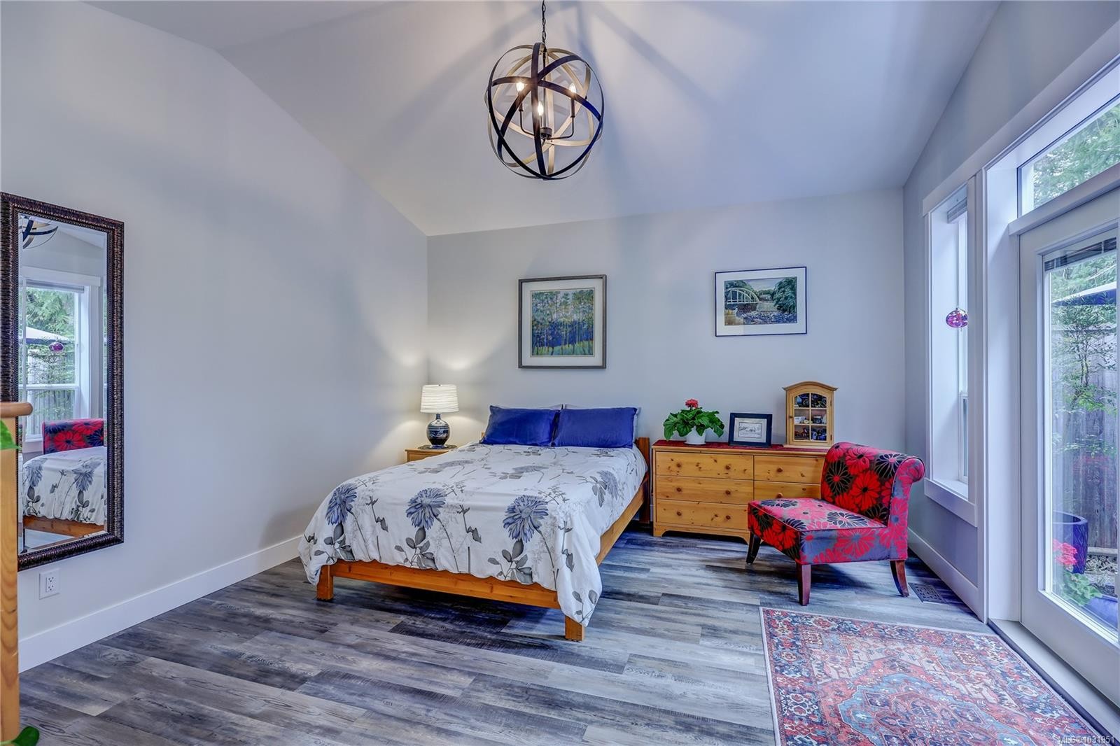 1868 Galvin Pl, Qualicum Beach, BC