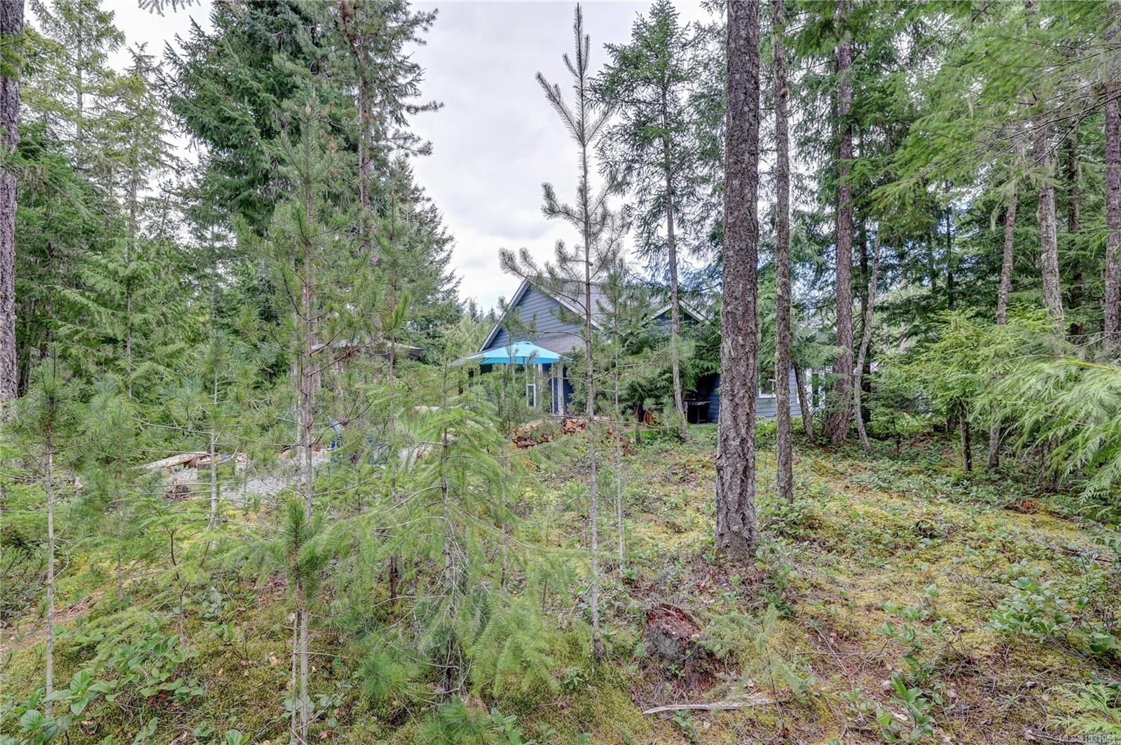 1868 Galvin Pl, Qualicum Beach, BC