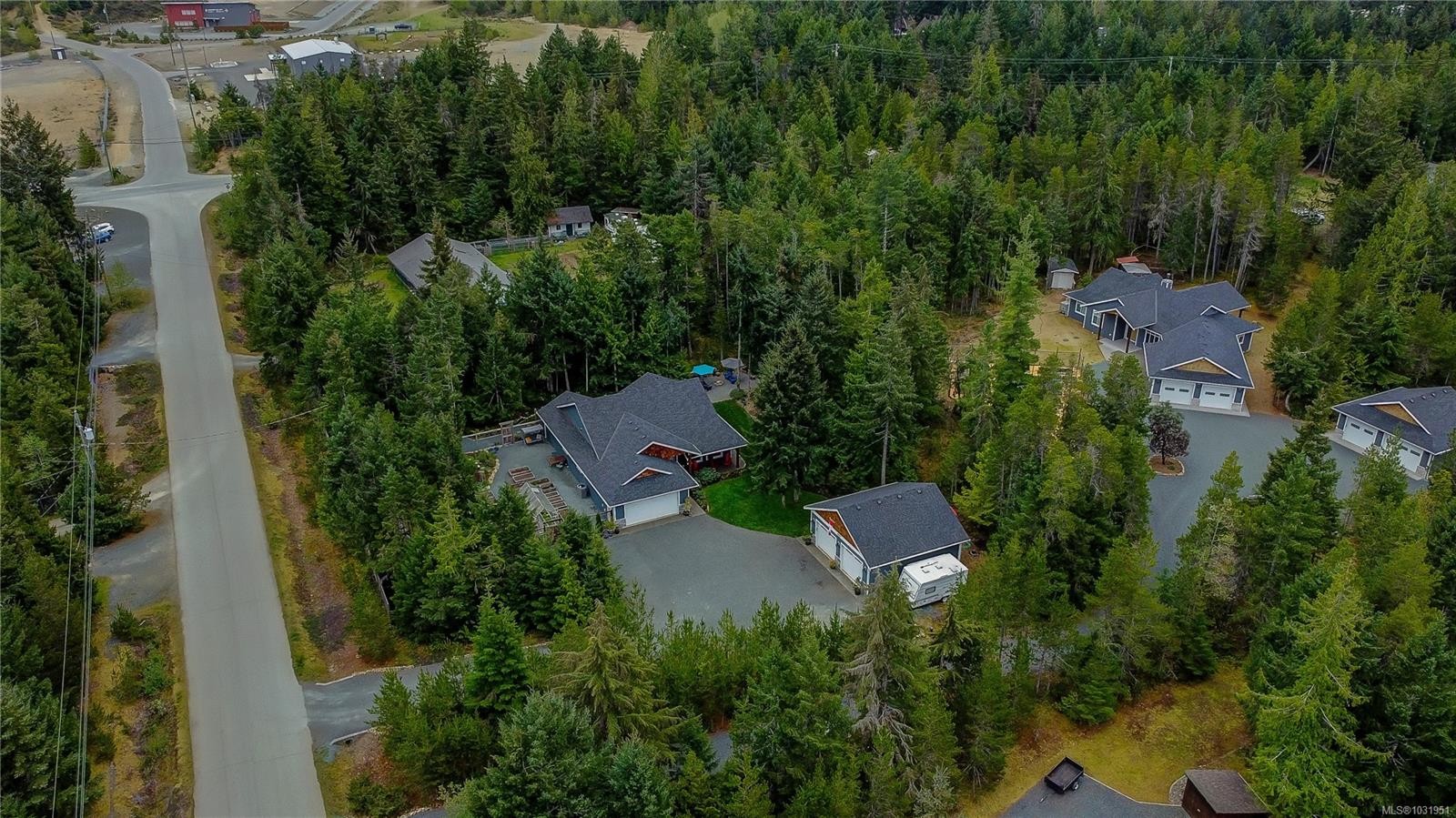 1868 Galvin Pl, Qualicum Beach, BC