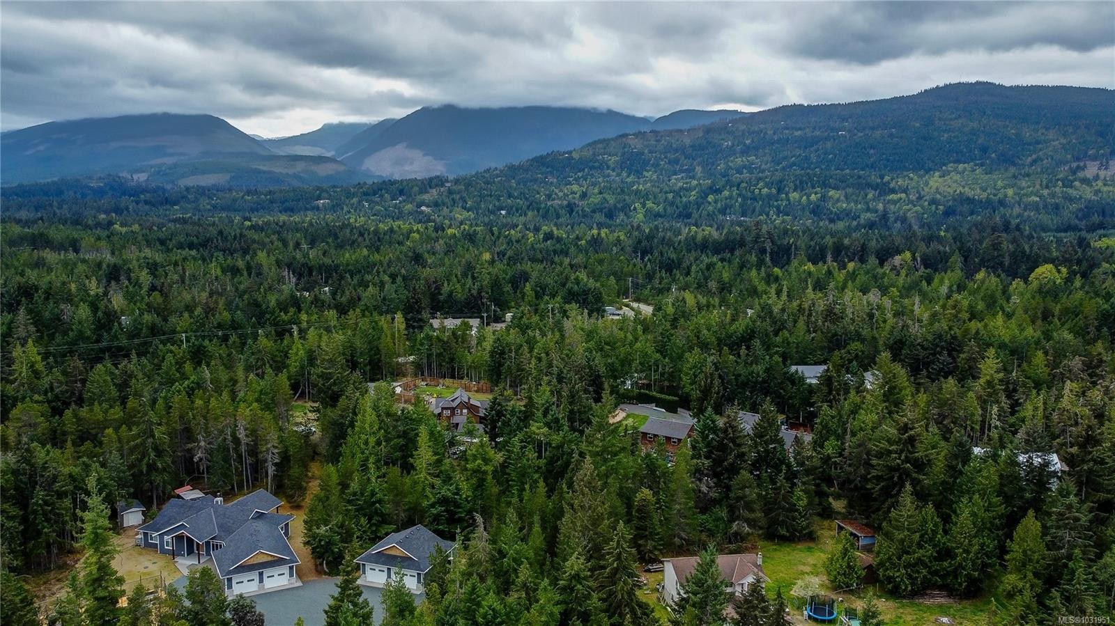 1868 Galvin Pl, Qualicum Beach, BC