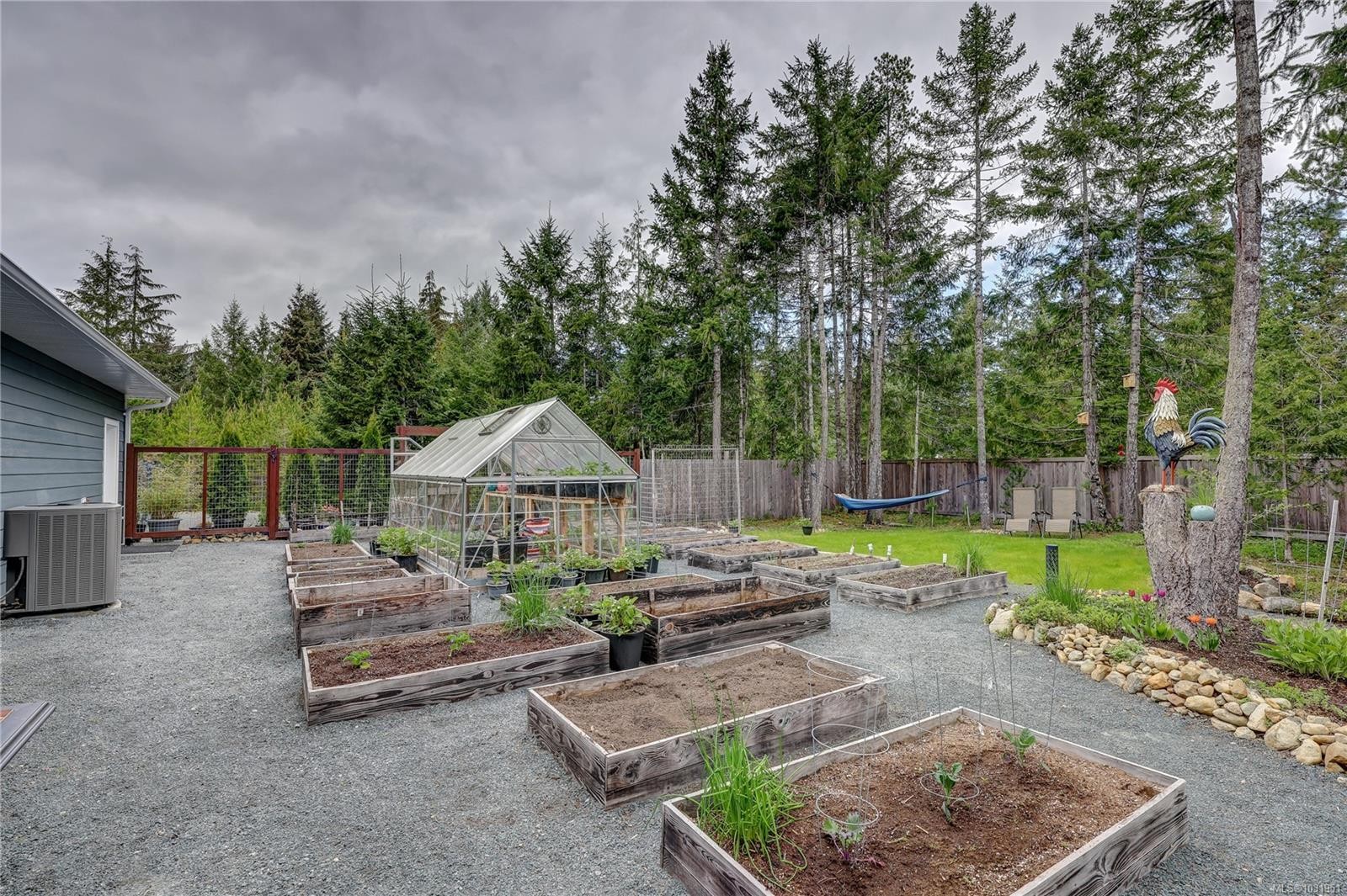 1868 Galvin Pl, Qualicum Beach, BC