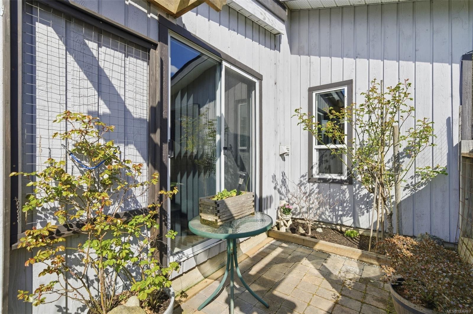 6728 Eakin Dr, Sooke, BC