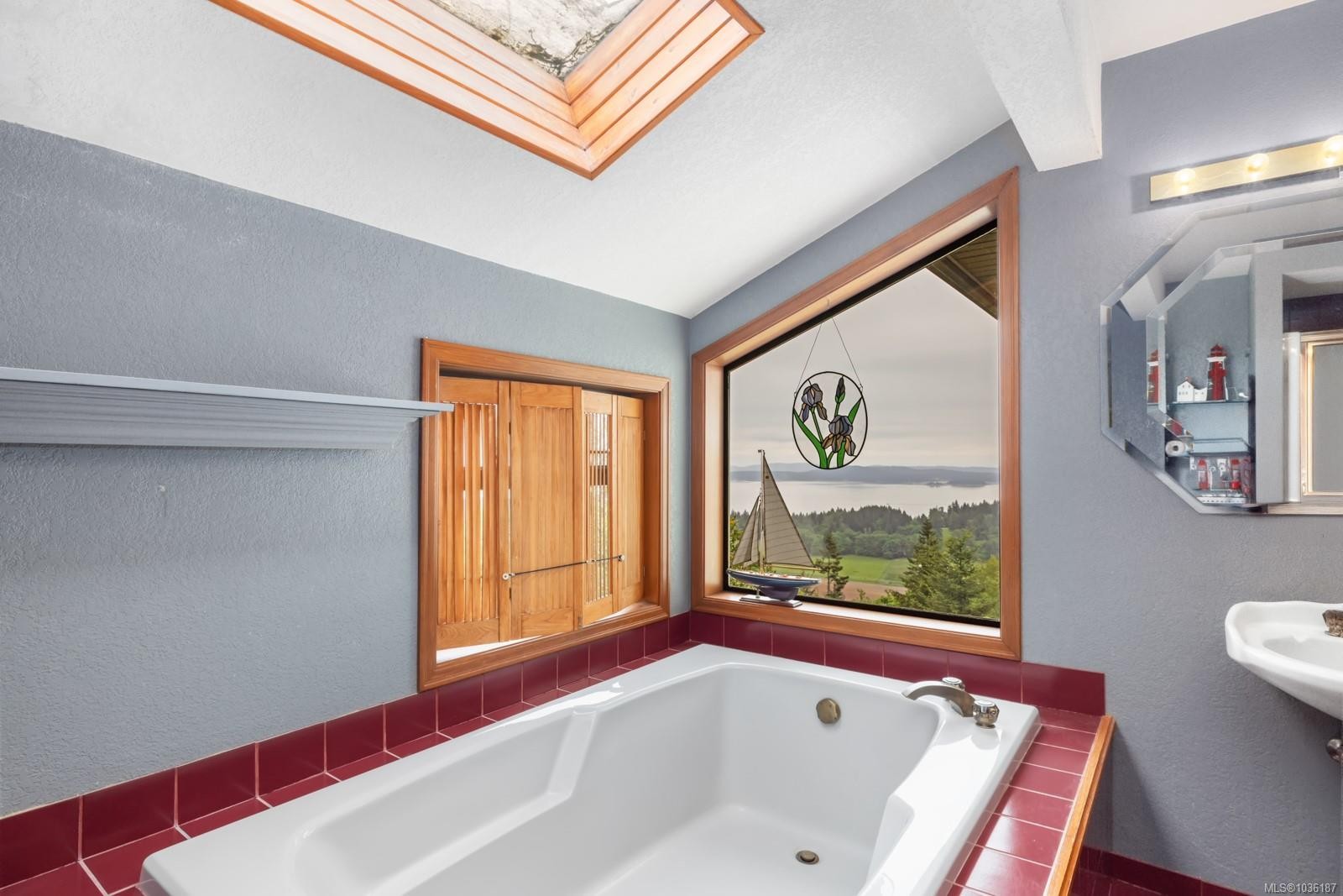 9911 Panorama Ridge Rd, Chemainus, BC