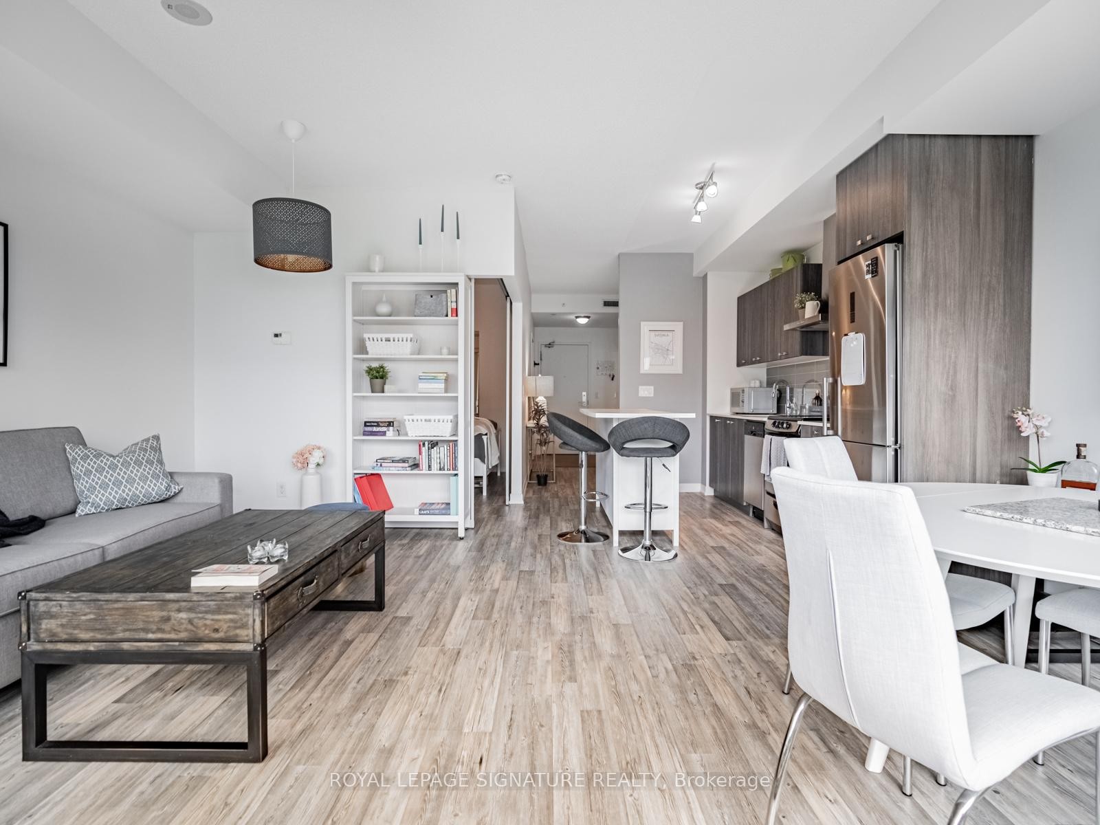 2102-51 East Liberty Street, Toronto, ON - Indoor