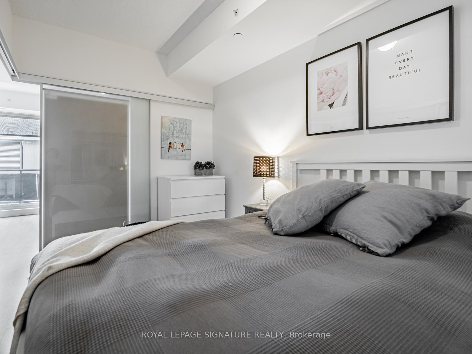 2102-51 East Liberty Street, Toronto, ON - Indoor Photo Showing Bedroom