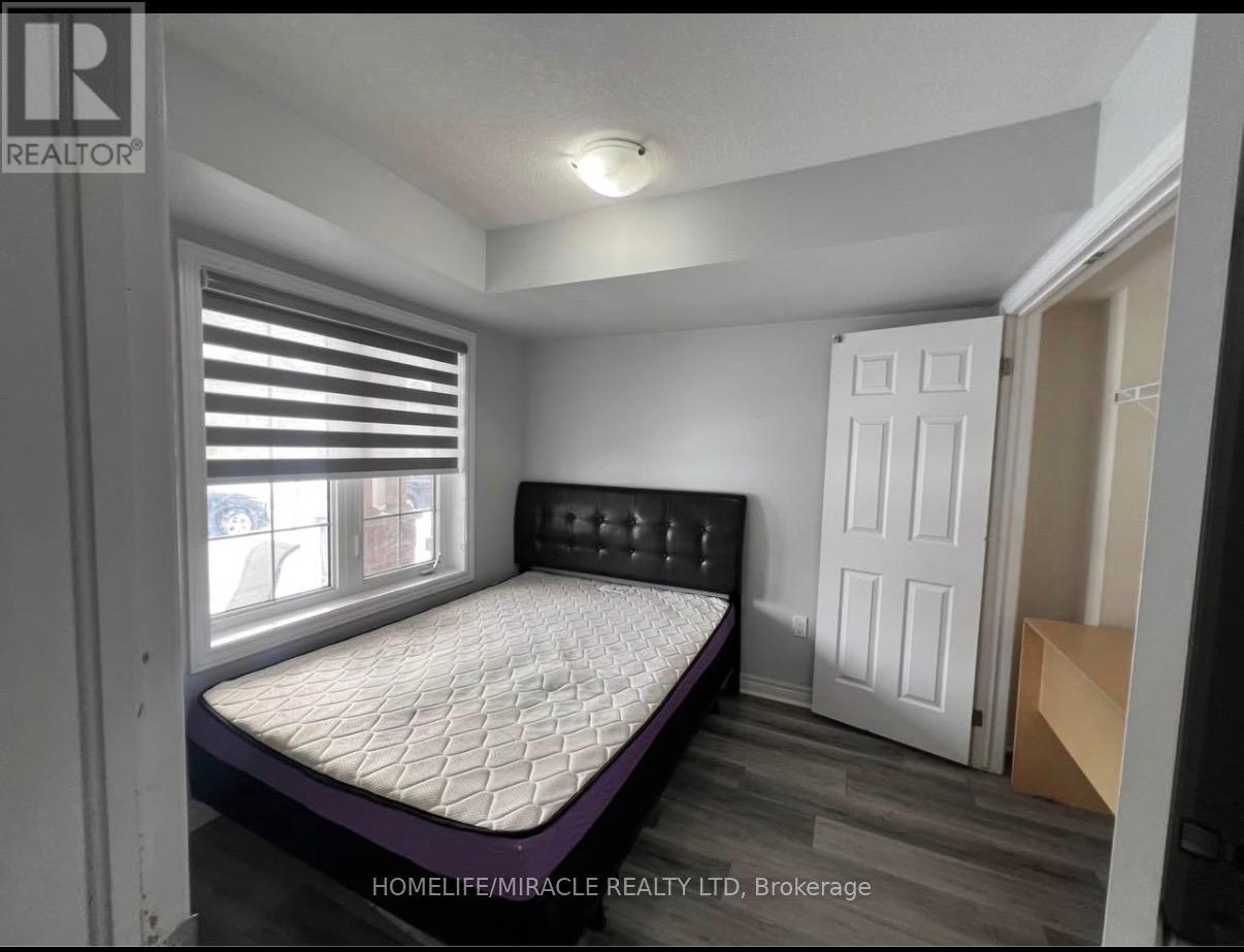 402 Linden Drive, Cambridge, ON - Indoor Photo Showing Bedroom