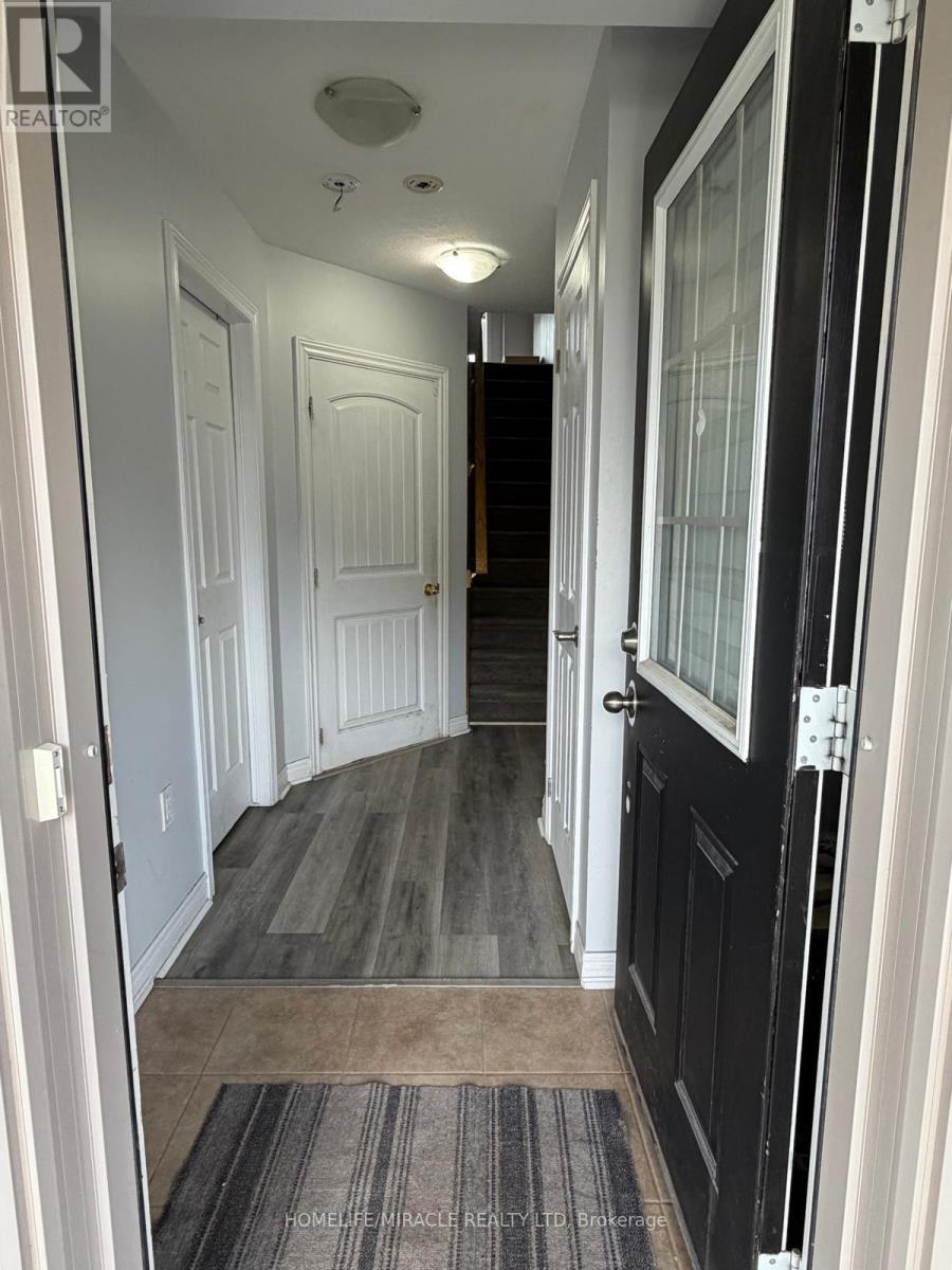 402 Linden Drive, Cambridge, ON - Indoor Photo Showing Other Room