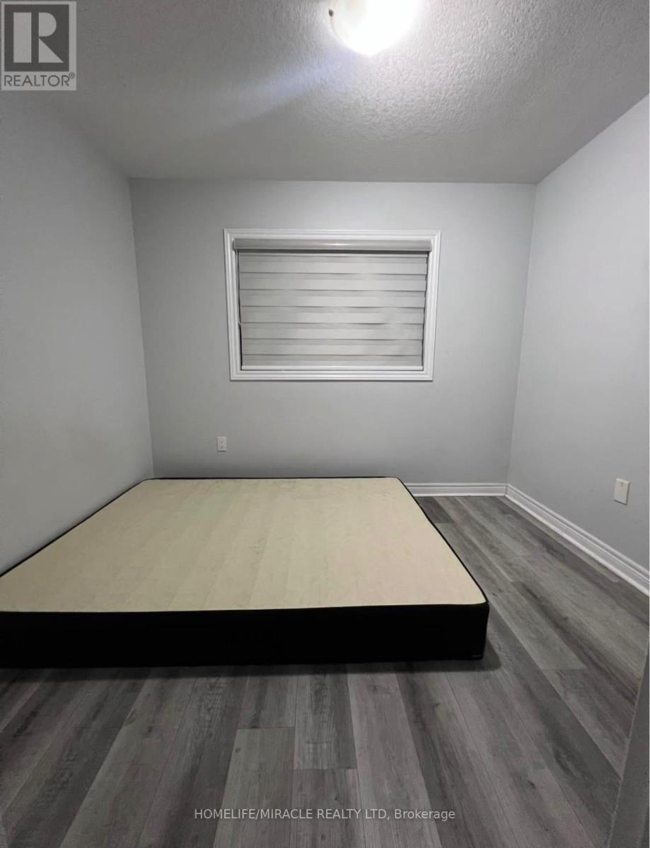 402 Linden Drive, Cambridge, ON - Indoor Photo Showing Other Room