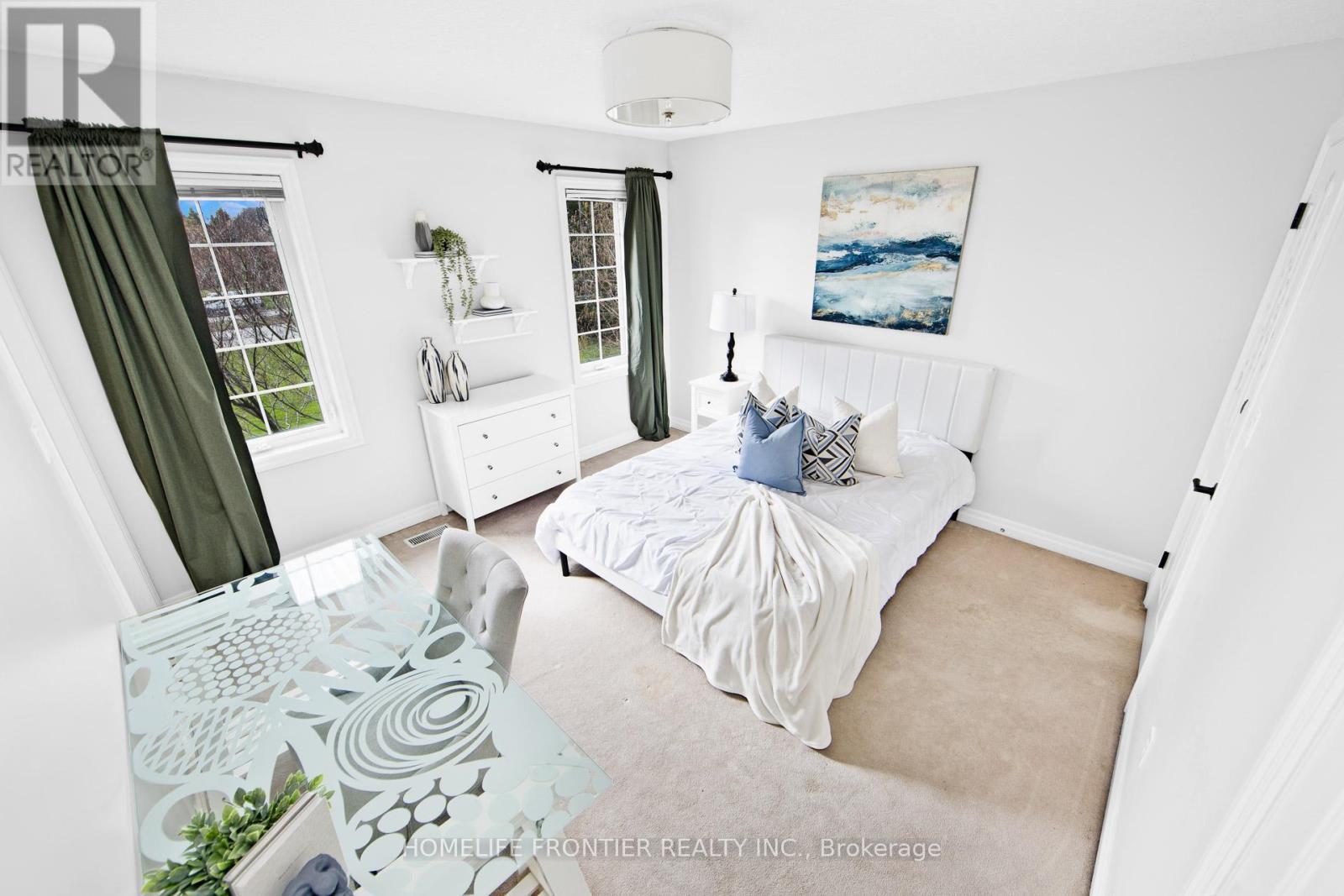 17 Bridle Path, Puslinch, ON - Indoor Photo Showing Bedroom