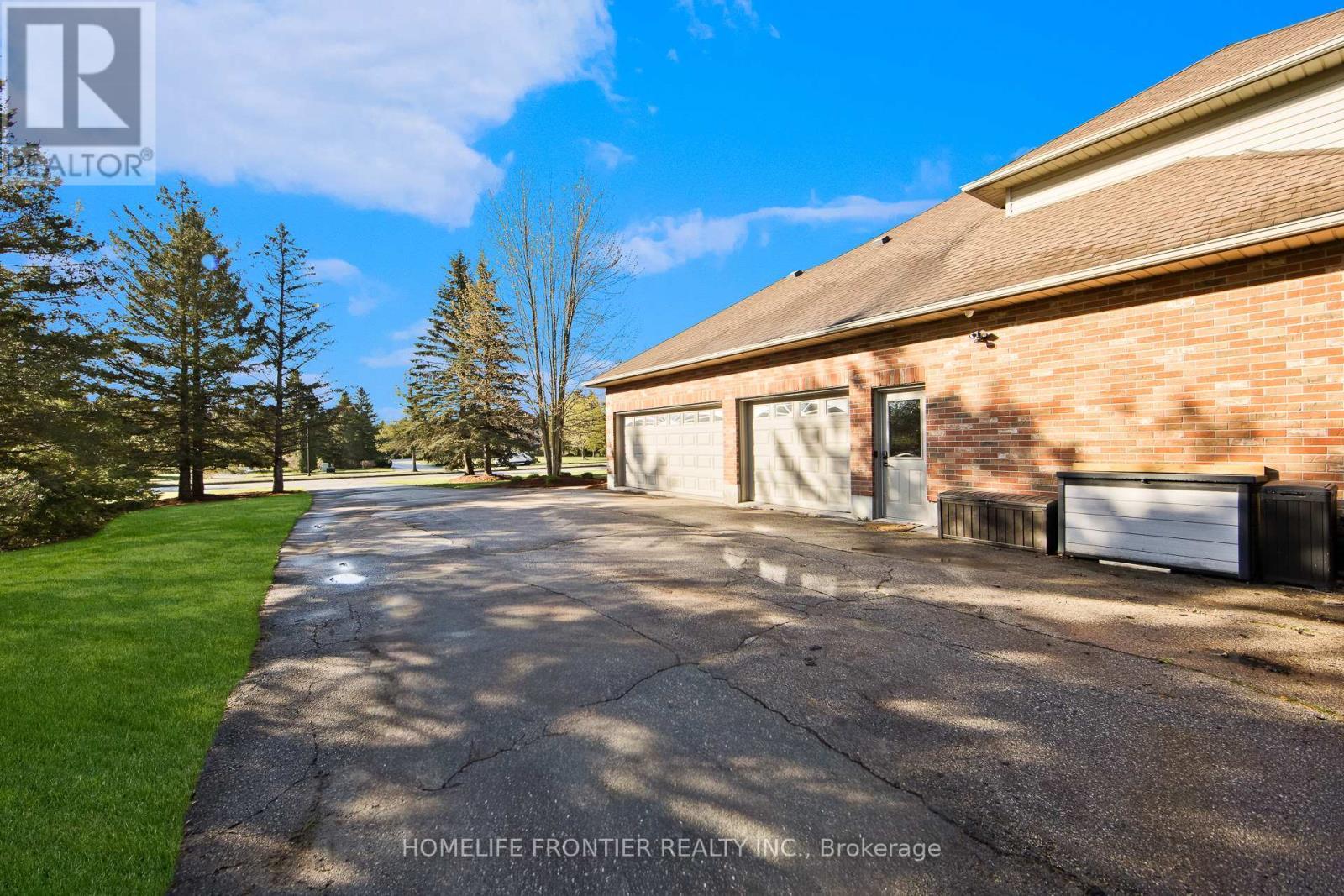 17 Bridle Path, Puslinch, ON - Outdoor