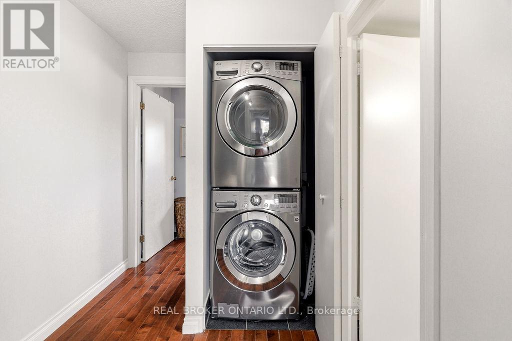 51 Haxby Private, Ottawa, ON - Indoor Photo Showing Laundry Room