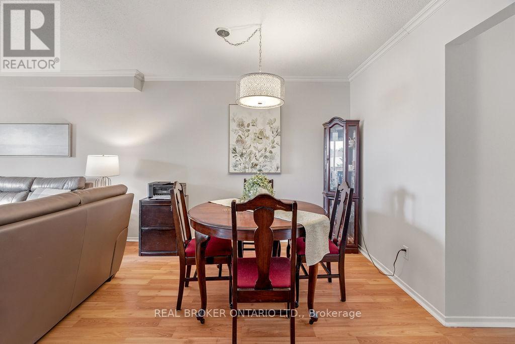 51 Haxby Private, Ottawa, ON - Indoor Photo Showing Dining Room