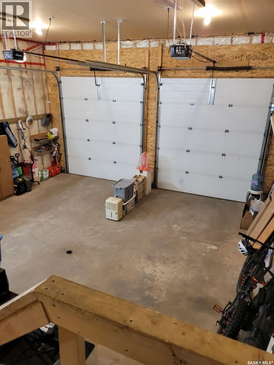 505 Cardinal Court, Shellbrook, SK - Indoor Photo Showing Garage