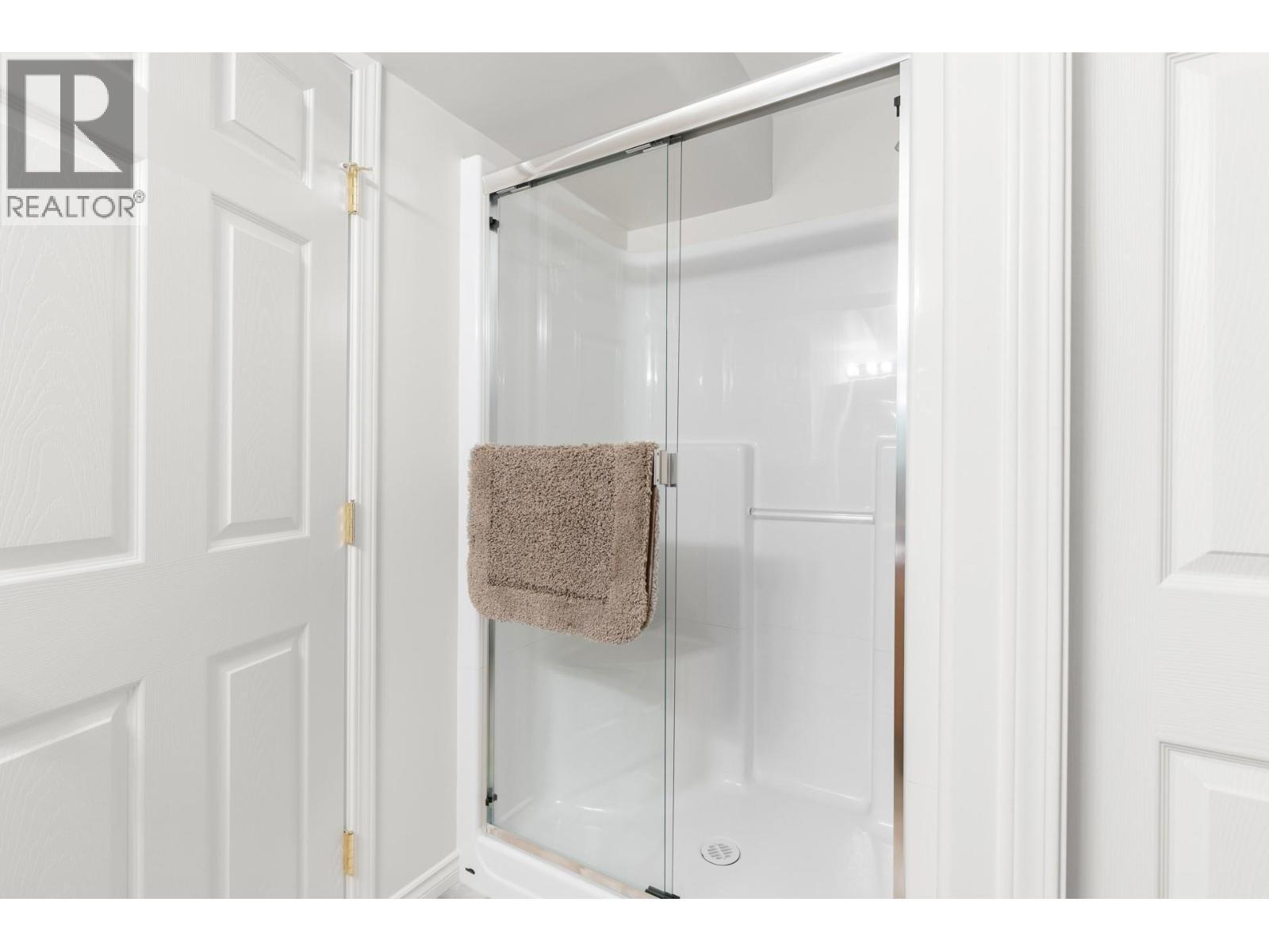 3849 Glen Canyon Drive, West Kelowna, BC - Indoor Photo Showing Bathroom