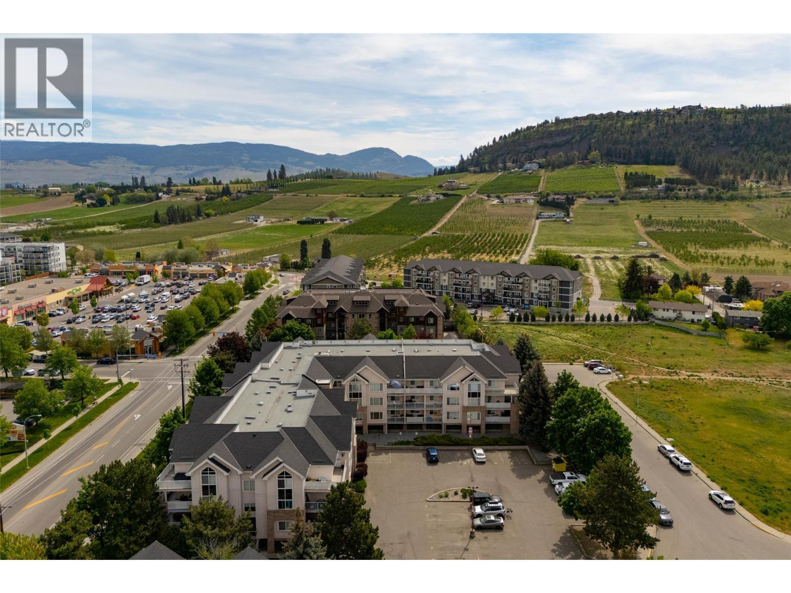 400 Sutton Crescent Unit# 313, Kelowna, BC - Outdoor With View
