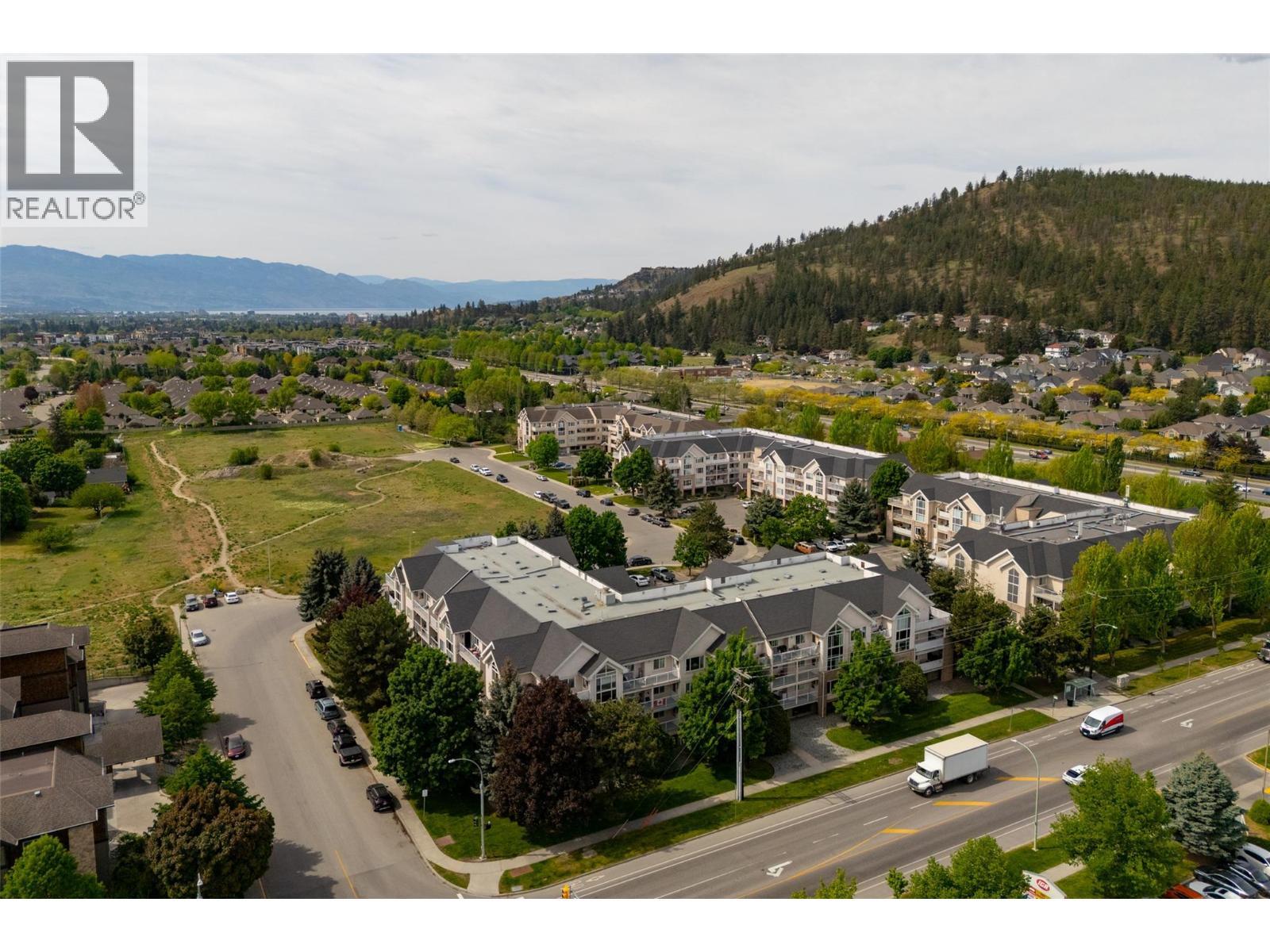 400 Sutton Crescent Unit# 313, Kelowna, BC - Outdoor With View