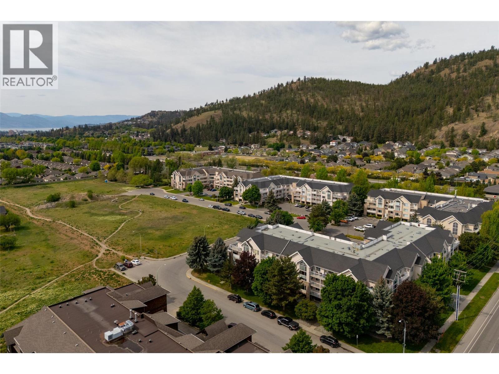 400 Sutton Crescent Unit# 313, Kelowna, BC - Outdoor With View