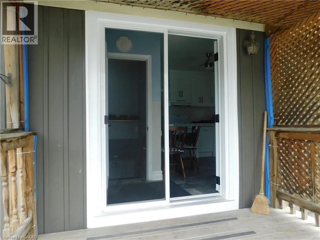 625 Tate Avenue, Hamilton, ON - Outdoor With Deck Patio Veranda With Exterior