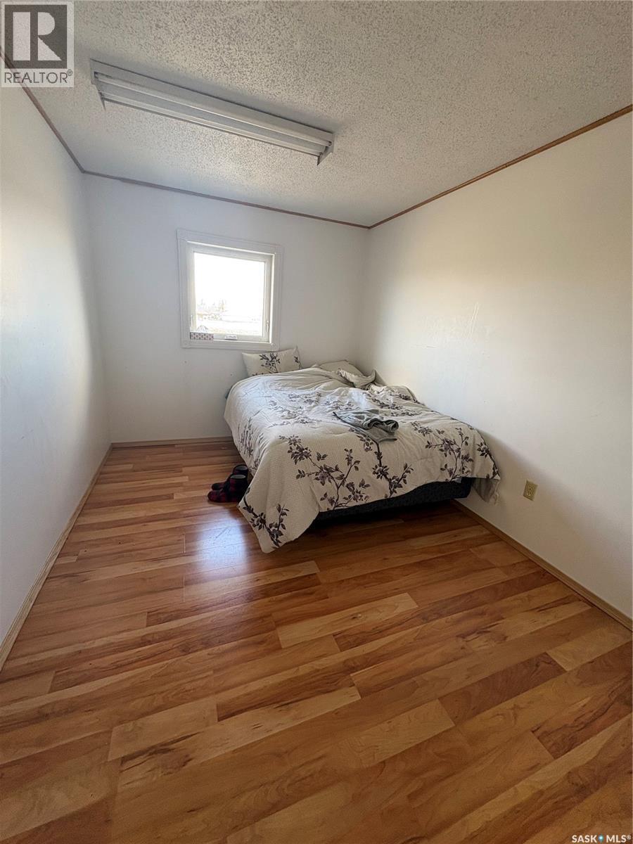 404 Yellowhead Highway, Theodore, SK - Indoor Photo Showing Bedroom