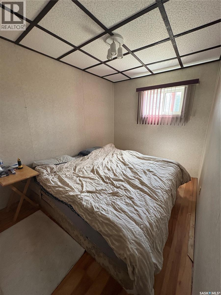 404 Yellowhead Highway, Theodore, SK - Indoor Photo Showing Bedroom