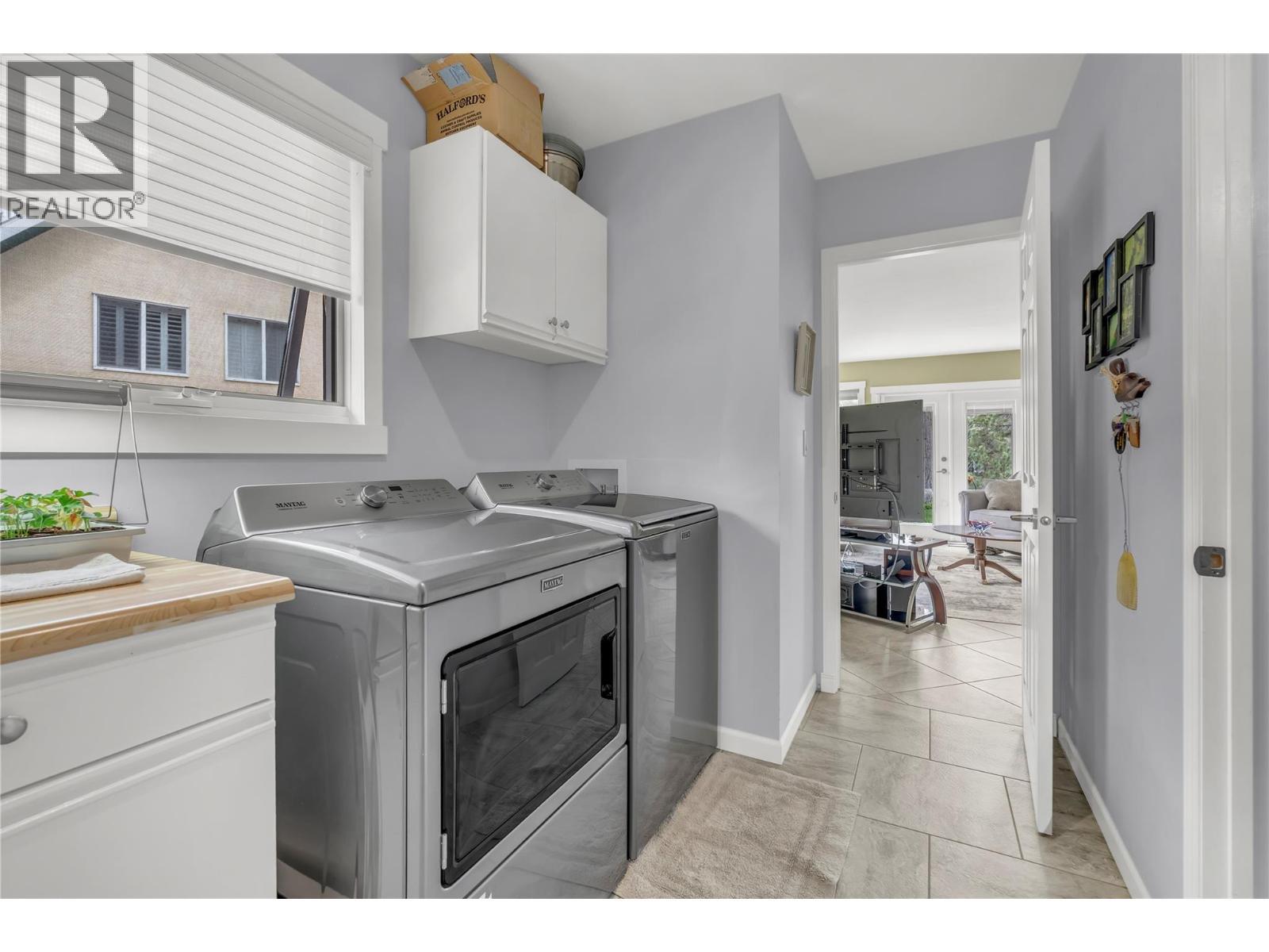103 Eagle Drive, Kaleden, BC - Indoor Photo Showing Laundry Room