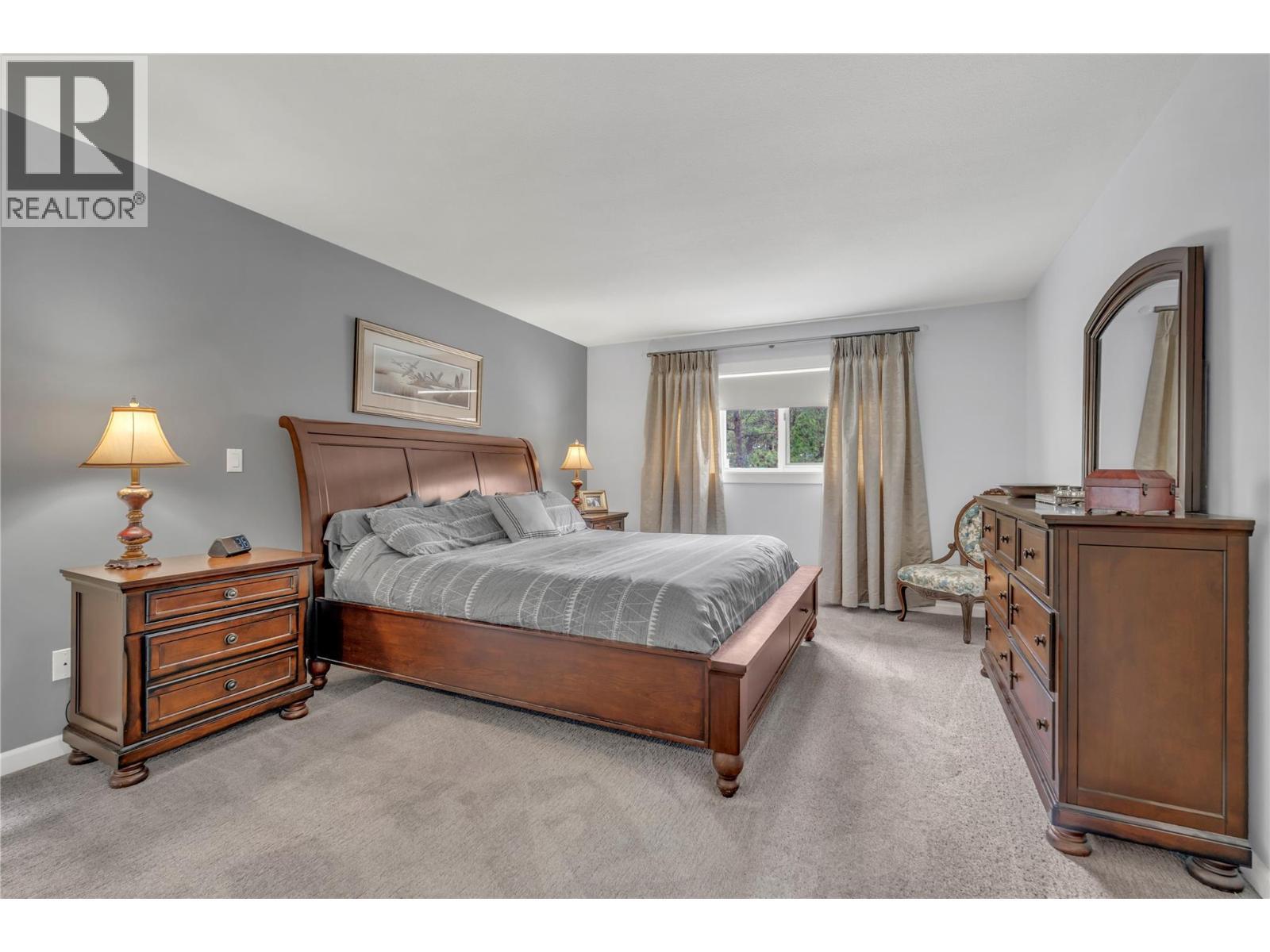 103 Eagle Drive, Kaleden, BC - Indoor Photo Showing Bedroom