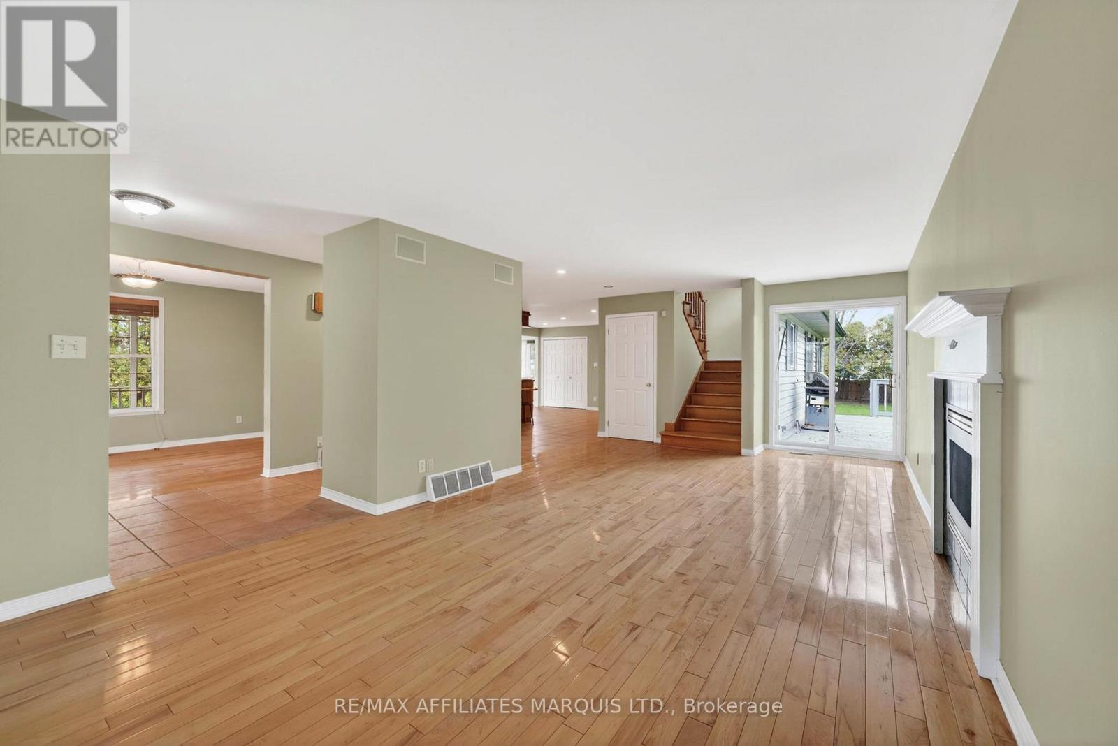 315 Eleventh Street E, Cornwall, ON - Indoor Photo Showing Other Room