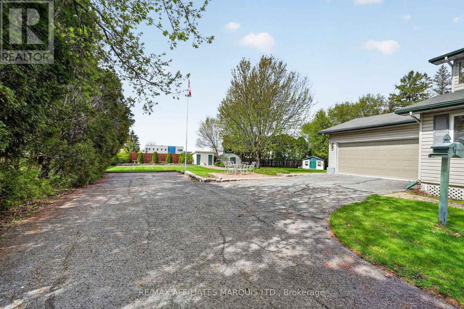 315 Eleventh Street E, Cornwall, ON - Outdoor