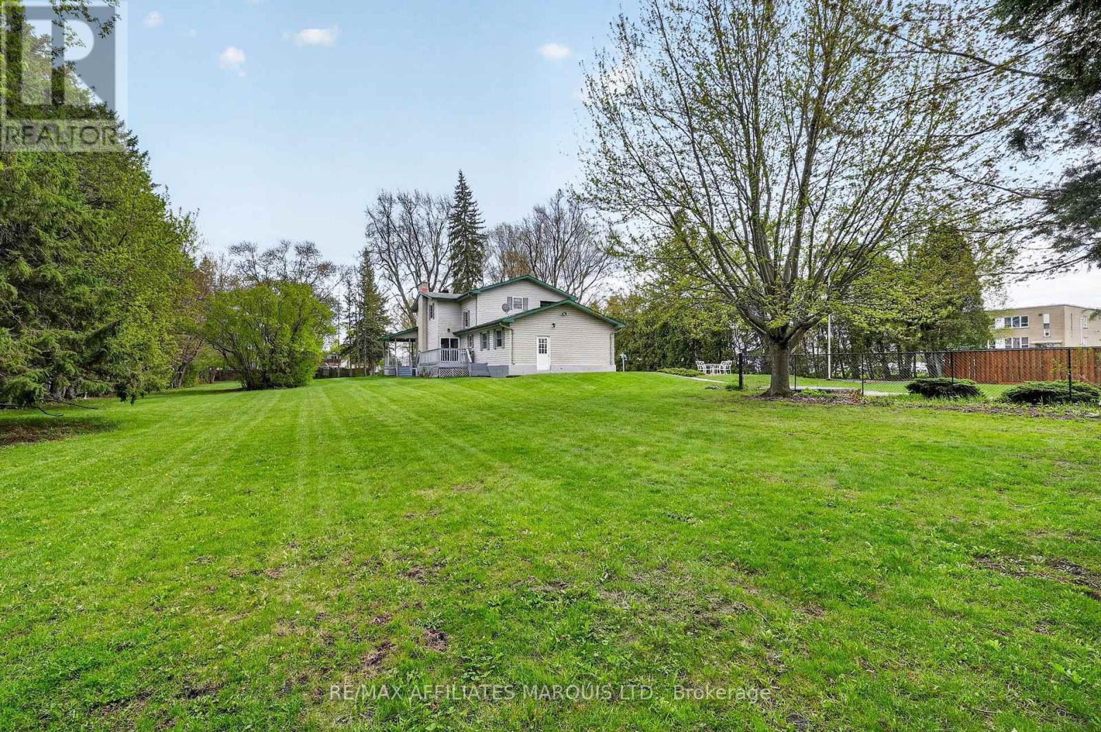 315 Eleventh Street E, Cornwall, ON - Outdoor