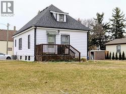 77 ASKEW Leamington, ON N8H 1Y1