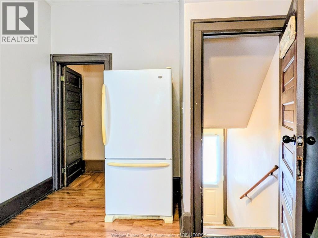 77 Askew, Leamington, ON - Indoor Photo Showing Other Room