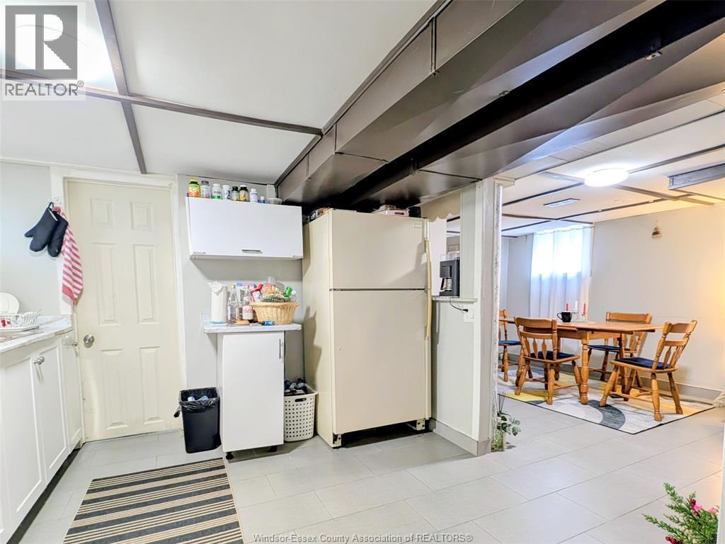 77 Askew, Leamington, ON - Indoor