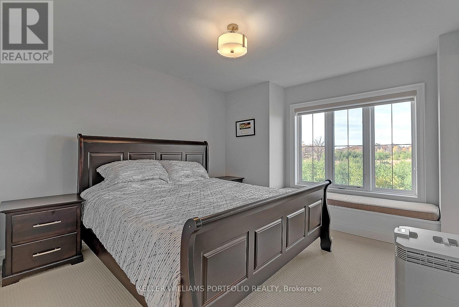 2016 Deerview Common, Oakville, ON - Indoor Photo Showing Bedroom