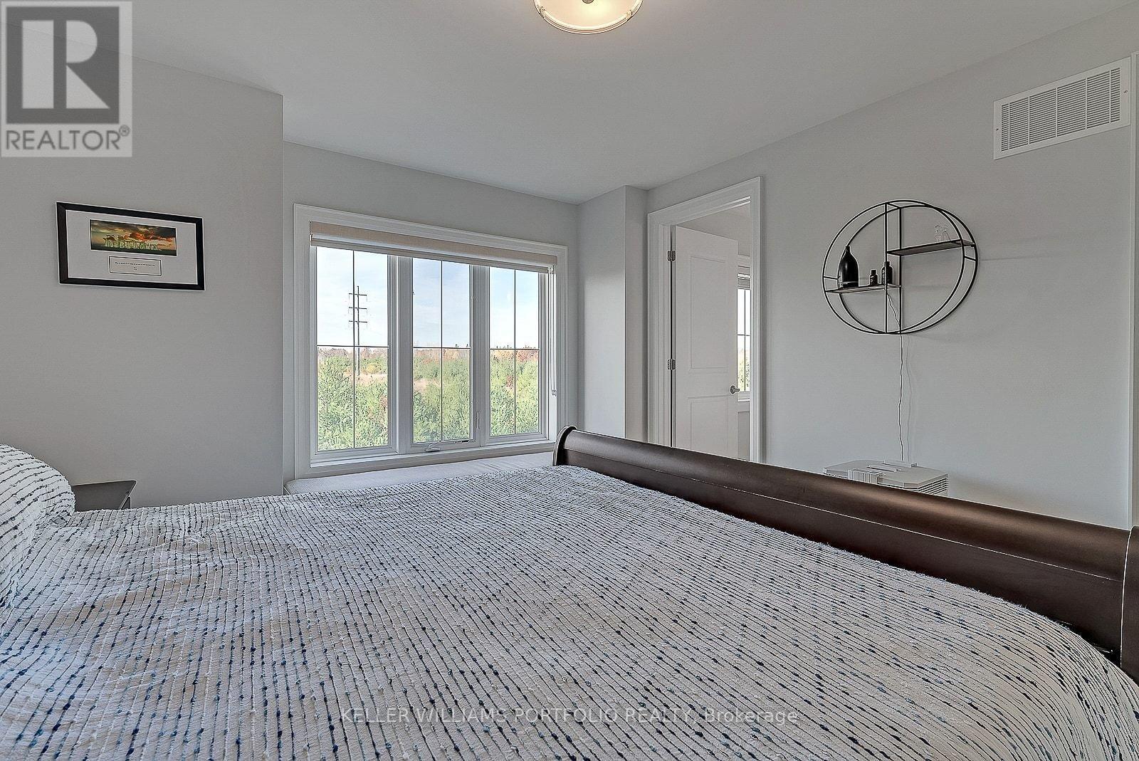 2016 Deerview Common, Oakville, ON - Indoor Photo Showing Bedroom