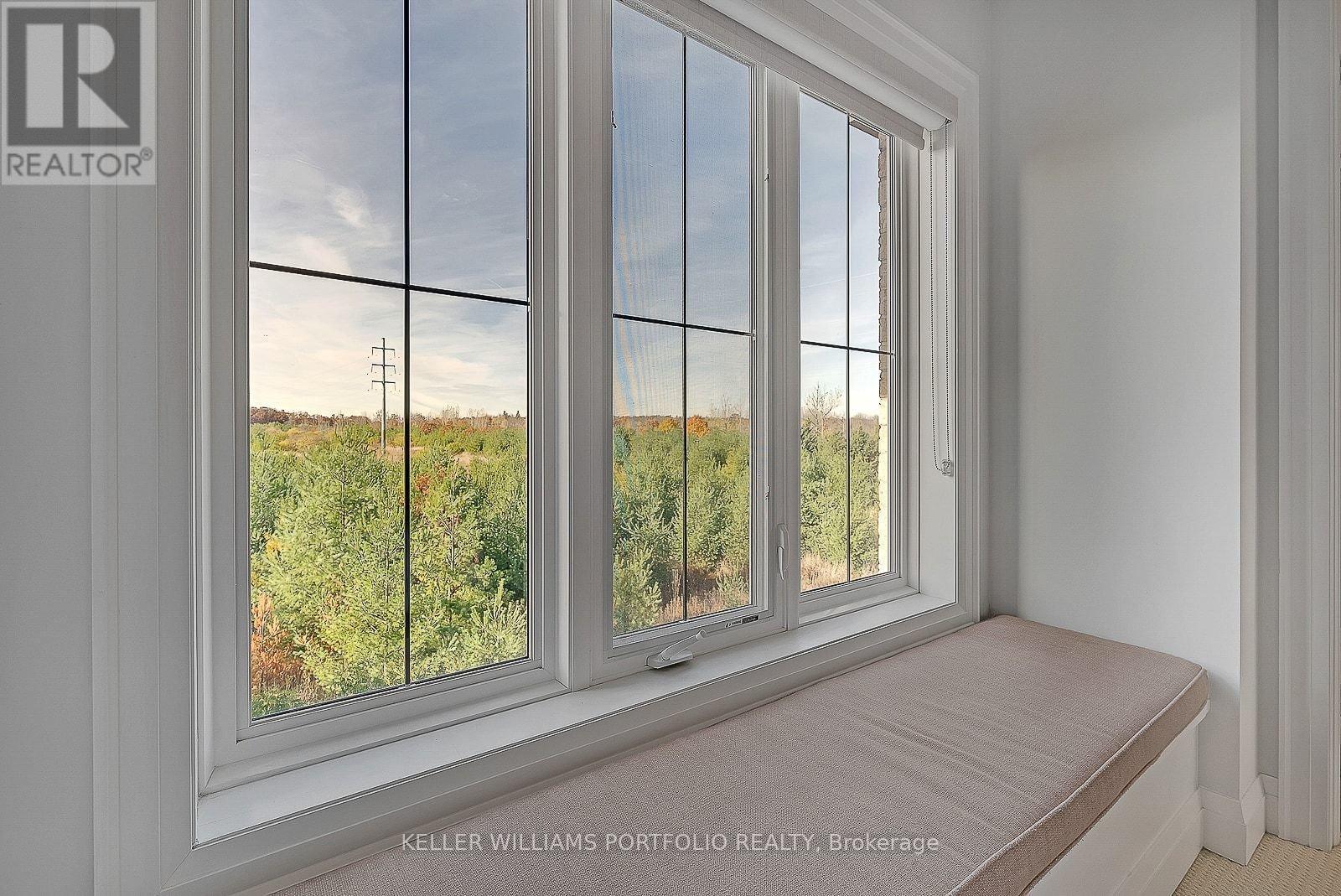 2016 Deerview Common, Oakville, ON - Indoor Photo Showing Other Room