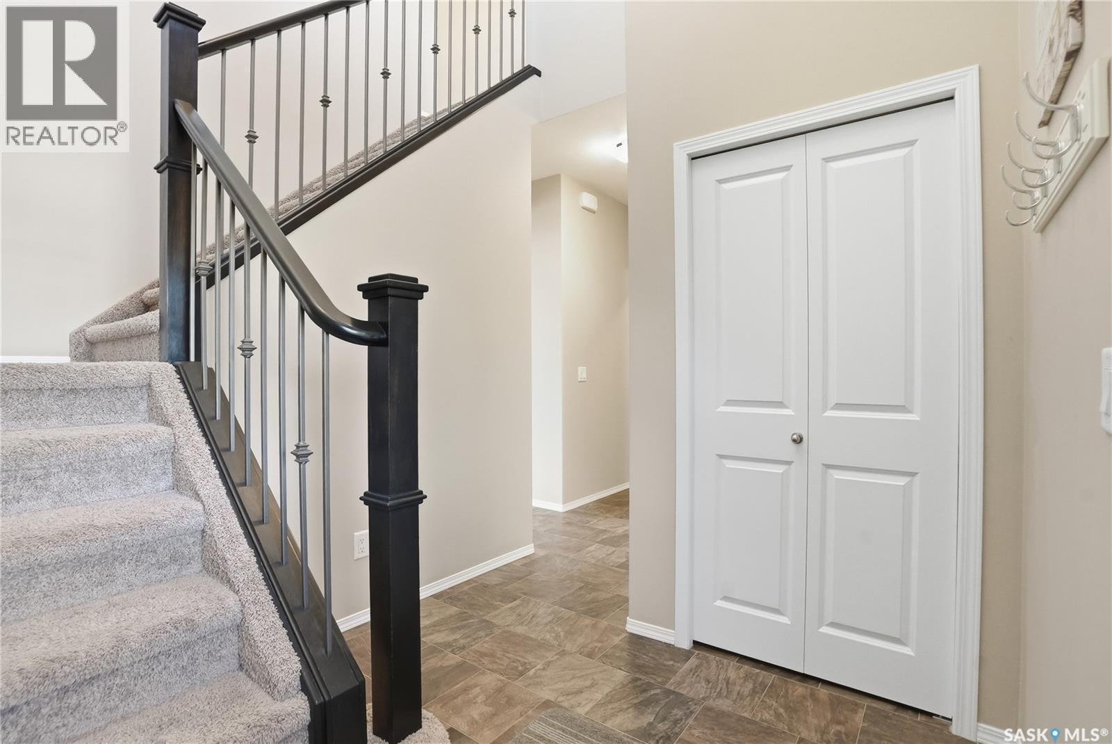 983 Pringle Cove, Saskatoon, SK - Indoor Photo Showing Other Room