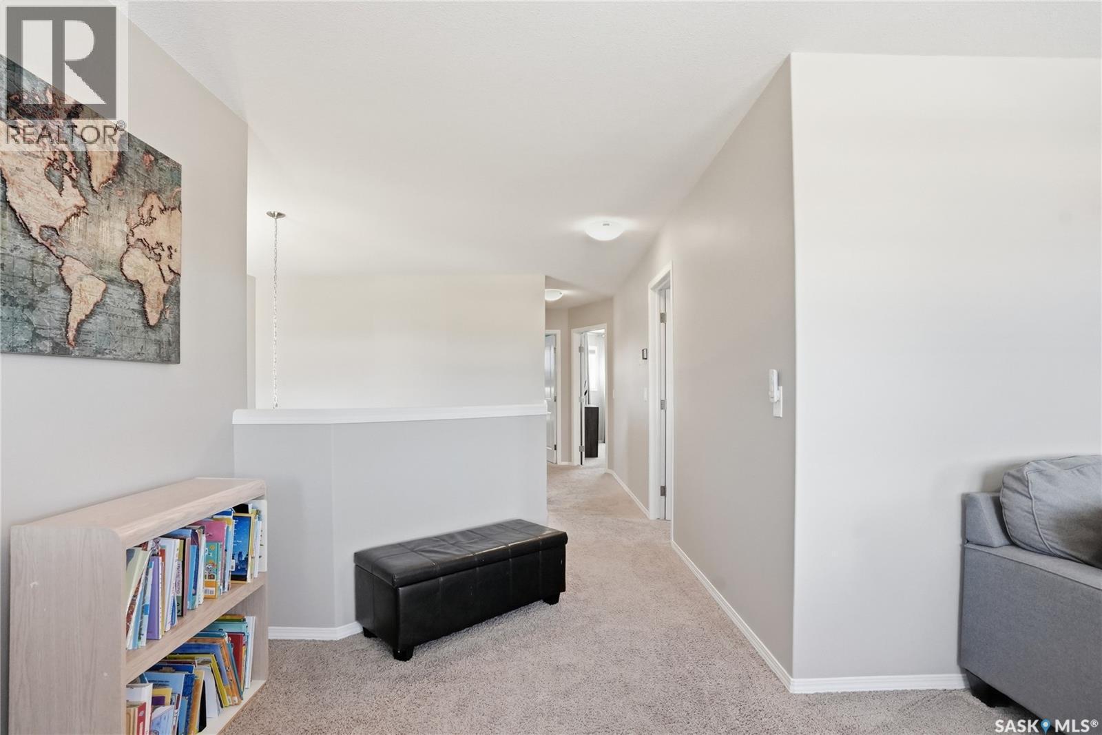 983 Pringle Cove, Saskatoon, SK - Indoor Photo Showing Other Room