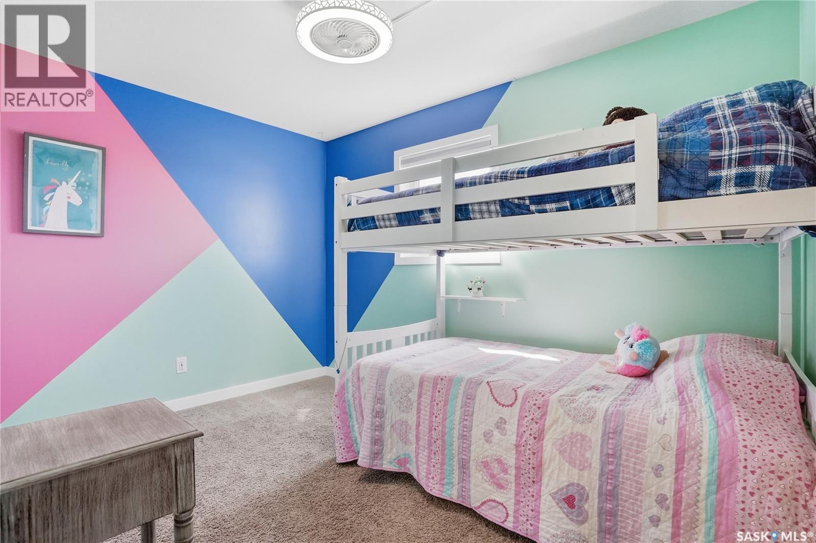 983 Pringle Cove, Saskatoon, SK - Indoor Photo Showing Bedroom
