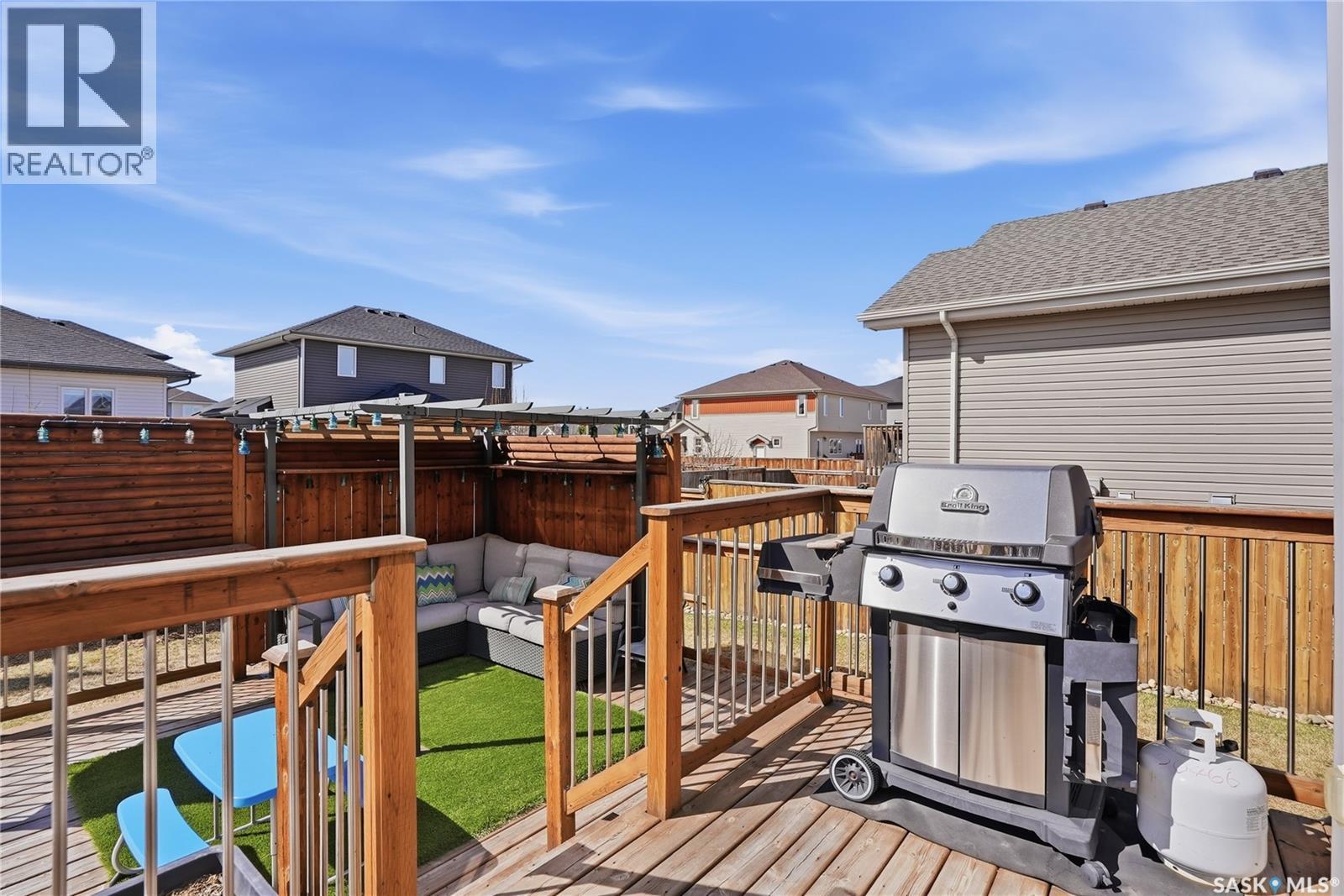 983 Pringle Cove, Saskatoon, SK - Outdoor With Deck Patio Veranda With Exterior