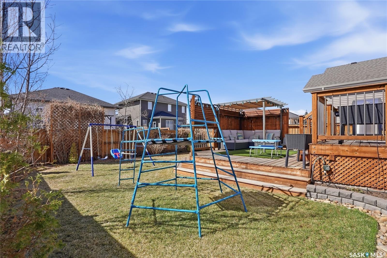 983 Pringle Cove, Saskatoon, SK - Outdoor With Deck Patio Veranda