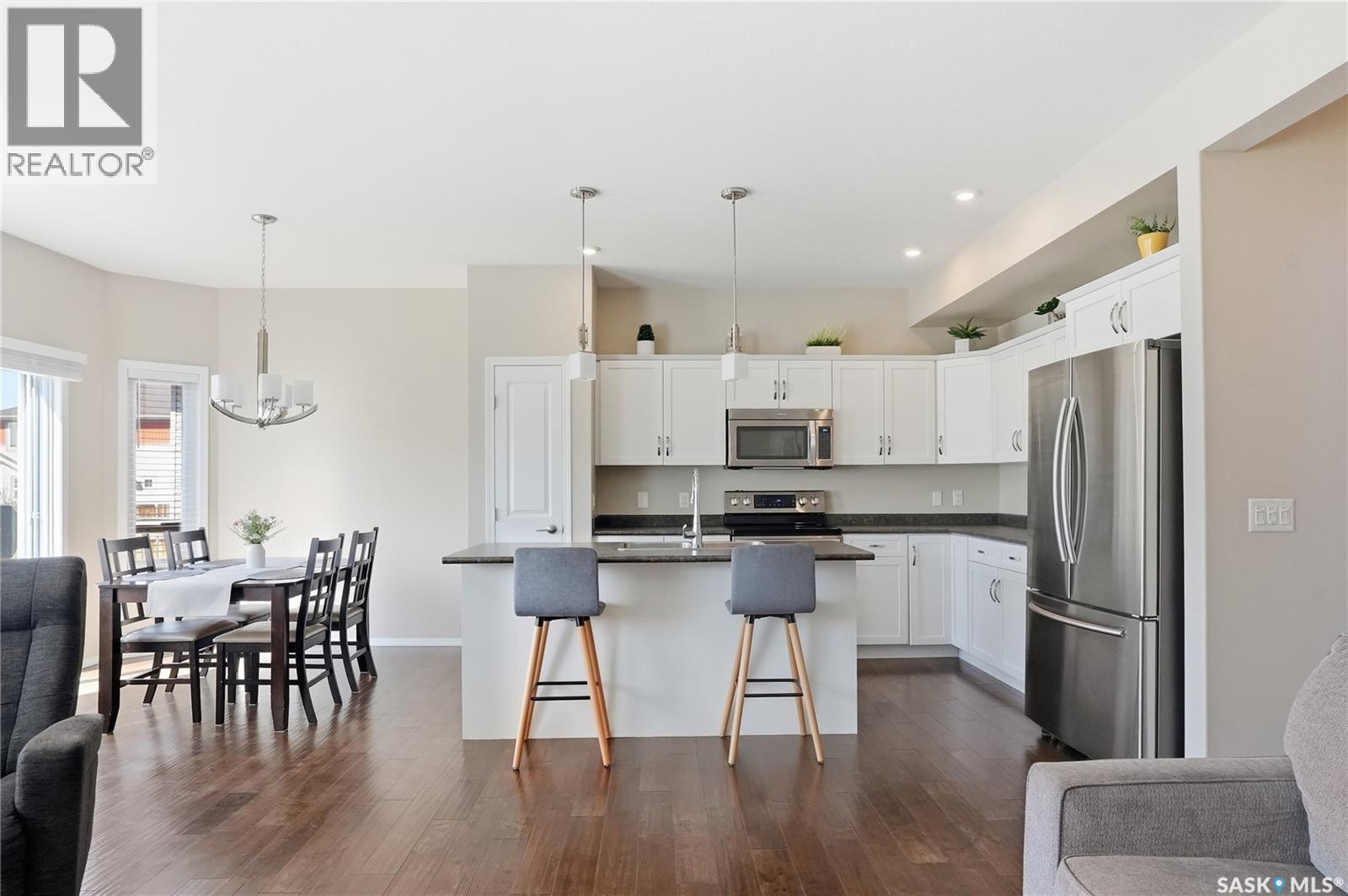 983 Pringle Cove, Saskatoon, SK - Indoor
