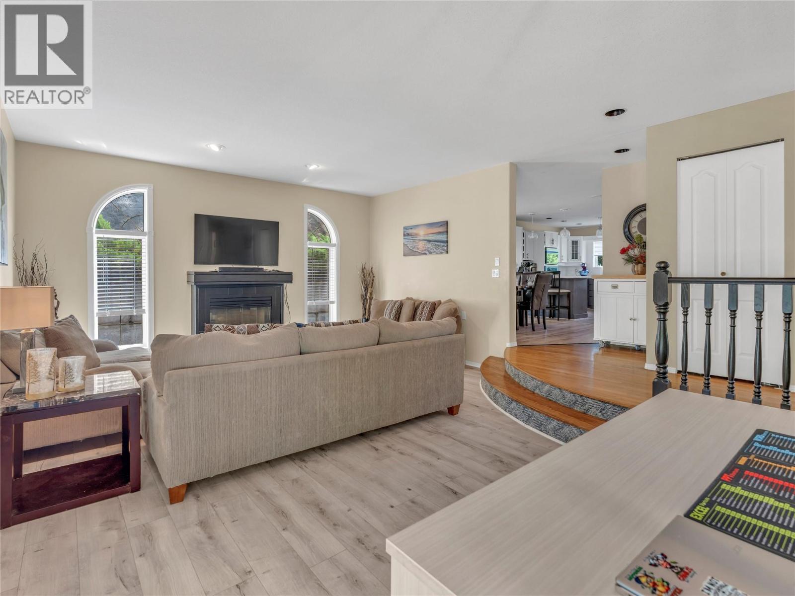 3257 Juniper Drive, Naramata, BC - Indoor Photo Showing Living Room With Fireplace